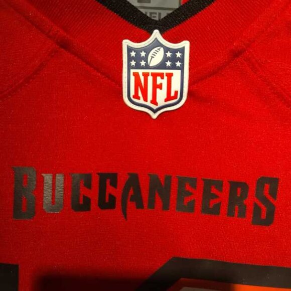 Authentic Tom Brady Tampa Bay Buccaneers Nike NFL Jersey - Picture 5 of 7